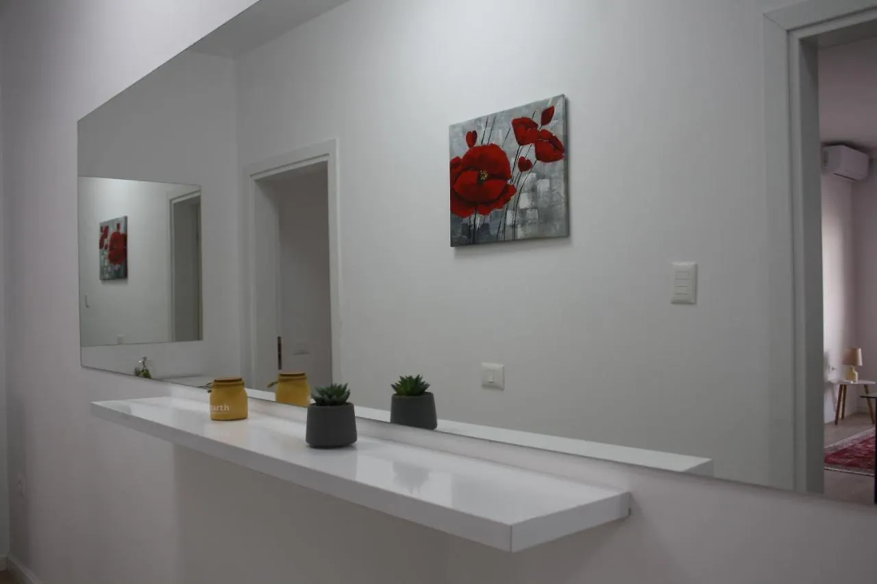Snajder Apartment, 50M Beach, 2 Bedrooms, 2 Bathrooms, 1Living Room, Self Check-In Durres
