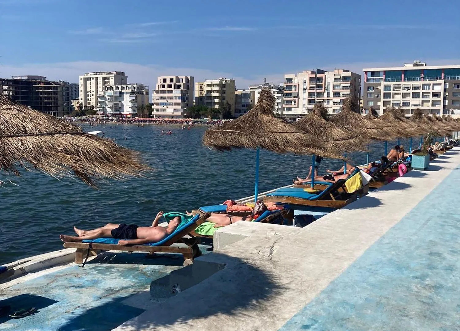 Snajder Apartment, 50M Beach, 2 Bedrooms, 2 Bathrooms, 1Living Room, Self Check-In 0*, Durres Albania